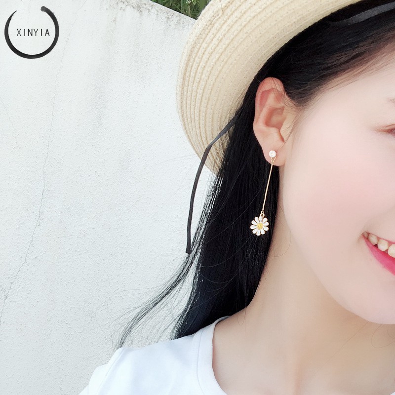 [Bayar Di Tempat] Korea Simple Daisy Sun Flower Pendant Earrings Anting JR1179