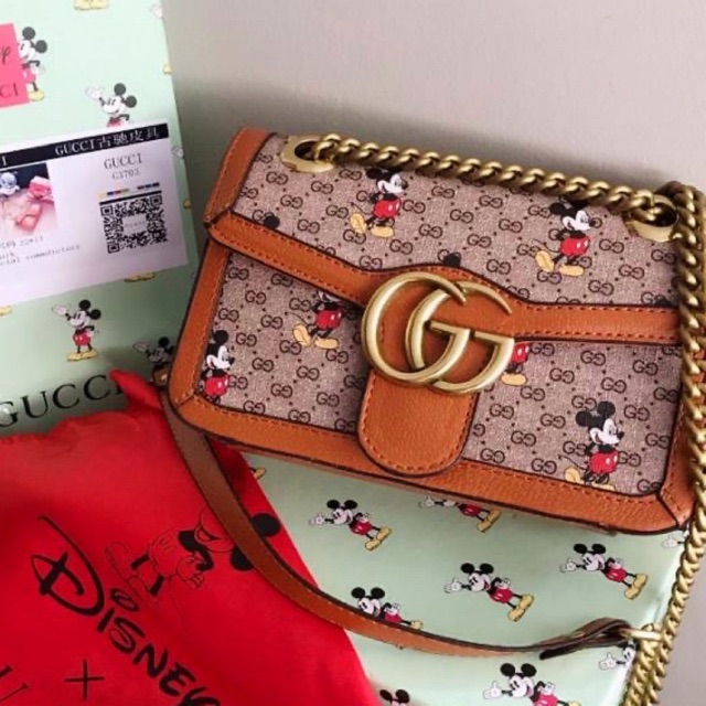 gucci mickey clutch