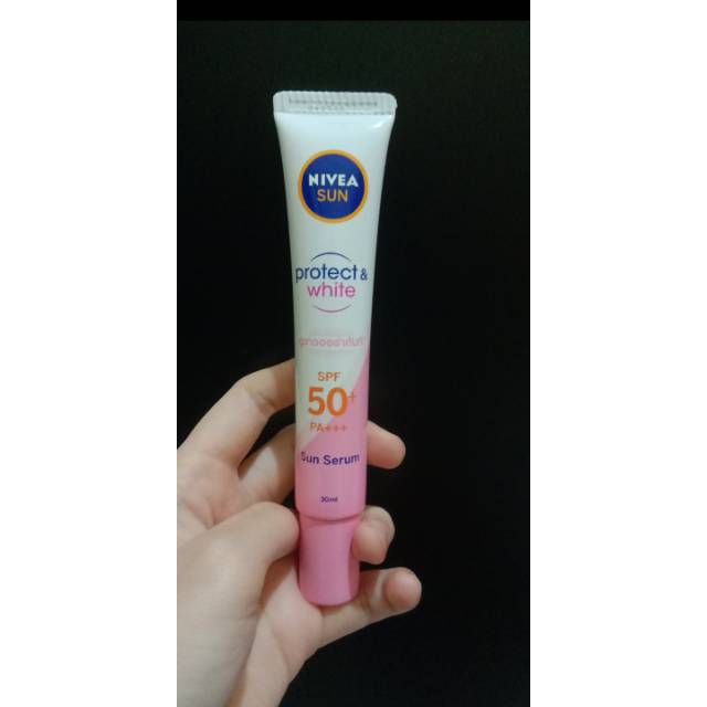Pre-loved Nivea sun protect and white oil control sun serum spf 50 PA+++ NIVEA SUNSCREEN