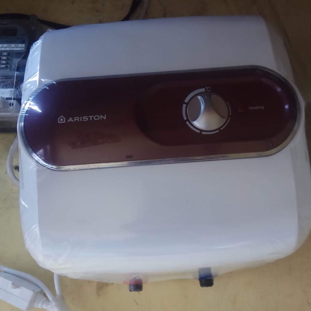 water heater ariston type NANO (10L) second