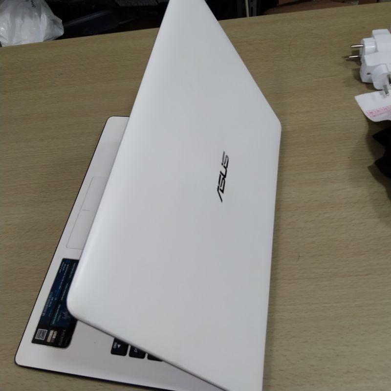 LAPTOP LEPTOP SECOND SEKEN ASUS X453M TERMURAH TERBAGUS