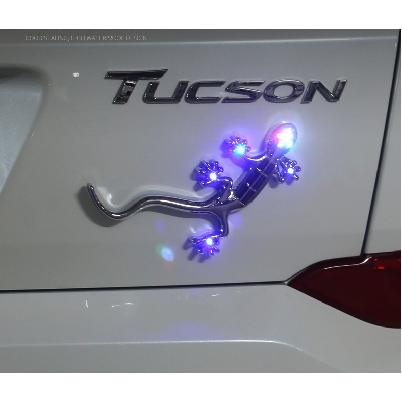 1 pc Universal Yang Baru Surya Gecko King Peringatan Cahaya Lampu LED Stiker Mobil 3D Stiker Tinggi