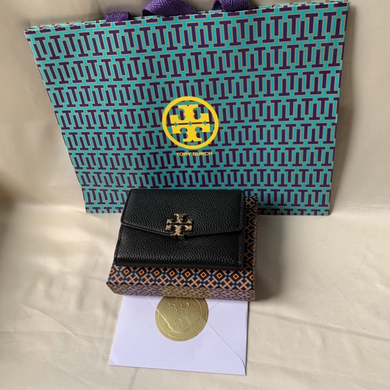 Tory Burch Kira Pebbled Medium Flap Wallet