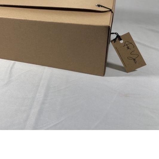 

▲ happy birthday simple box premium look size : 30x22x10 dan 32,5x28x11 include hangtag ➤