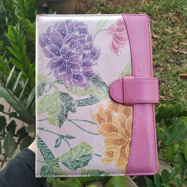 

Note Organizer - Binder - Buku Catatan Batik Encim & Kulit