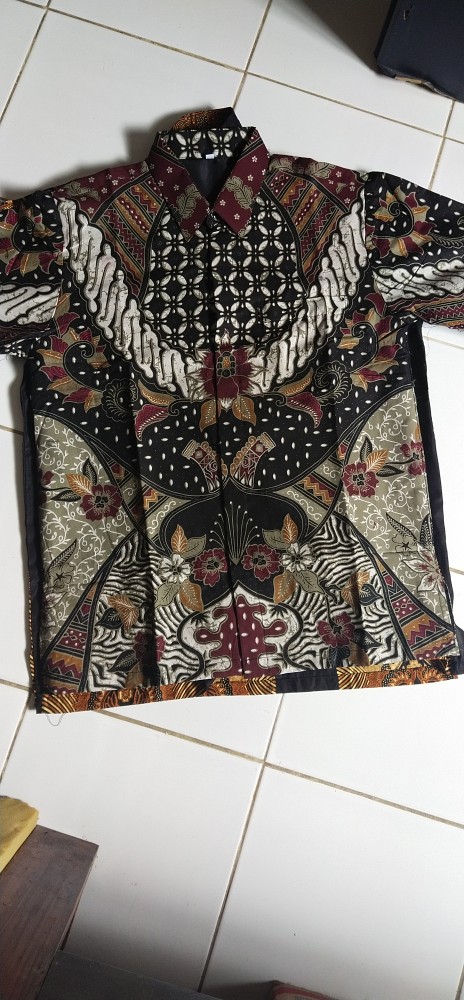 Setyo Prabu Kemeja Batik Pria Lapis Furing  Katun Primisima Batik Cabut Solo Batik Seragan