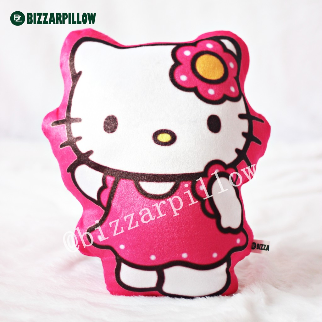 Bizzarpillow Bantal Karakter Hello Kitty Size M 101