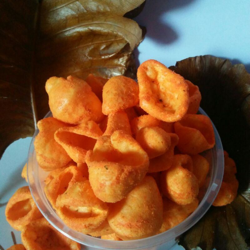 

Kerupuk Rambo 250 gram / Kerupuk Keong Pedas Aroma Daun Jeruk / Pikset daun jeruk