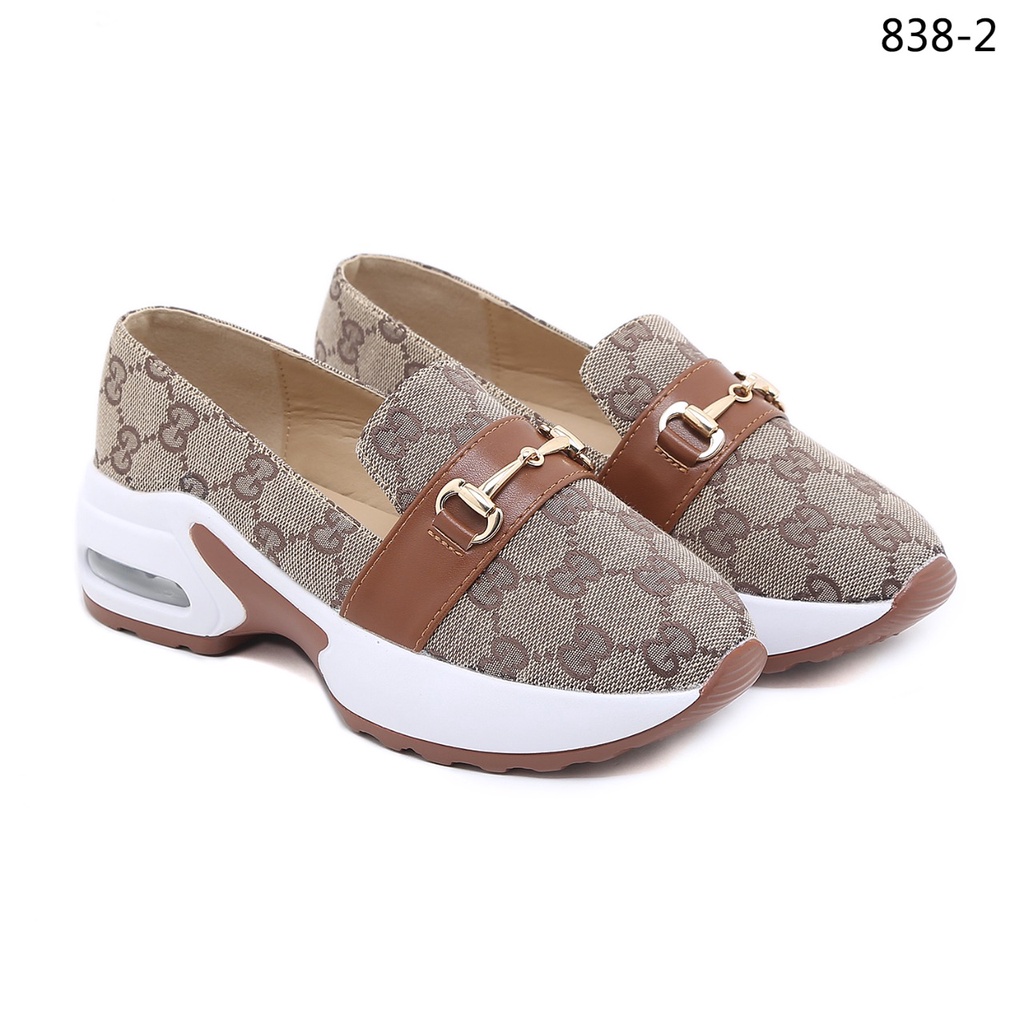 GC Horsebit GG Canvas Slip-on Shoes 838-2