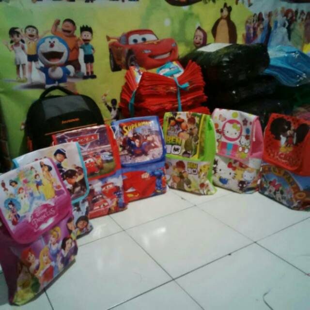 

Goodie bag ultah ransel bagus
