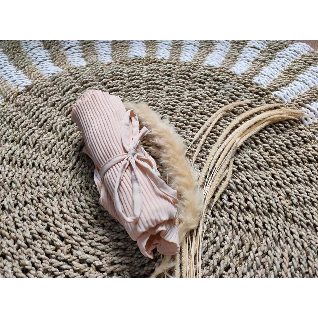 PASHMINA FULL PLISKET ZIPPER RESLETING/ PASHMINA ZIPPER RESLETING DIAMOND BY IZZA-CREAM