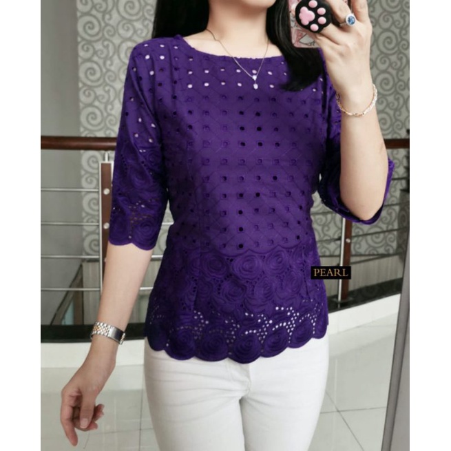 Blus Katun Bolong Bunga MADAM