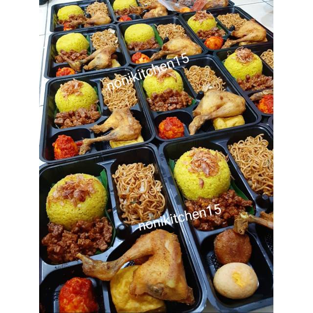 Jual Nasi Kuning Komplit (Terima Pesanan Besar Untuk Acara) | Shopee ...