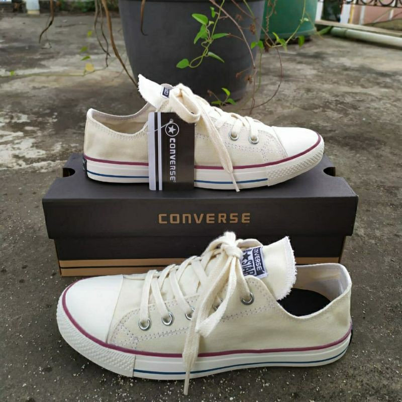 Sepatu Converse All star Off White Cream Sneakers pria wanita