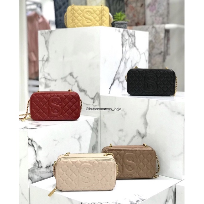 BOOKED yura Bag Sand Buttonscarves