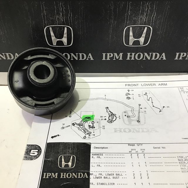 51391 T7Y Bos Bush Bushing lower Arm Sayap Depan Bawah Besar Honda HRV 2015 2016 2017 2018 2019 2020 2021 2022