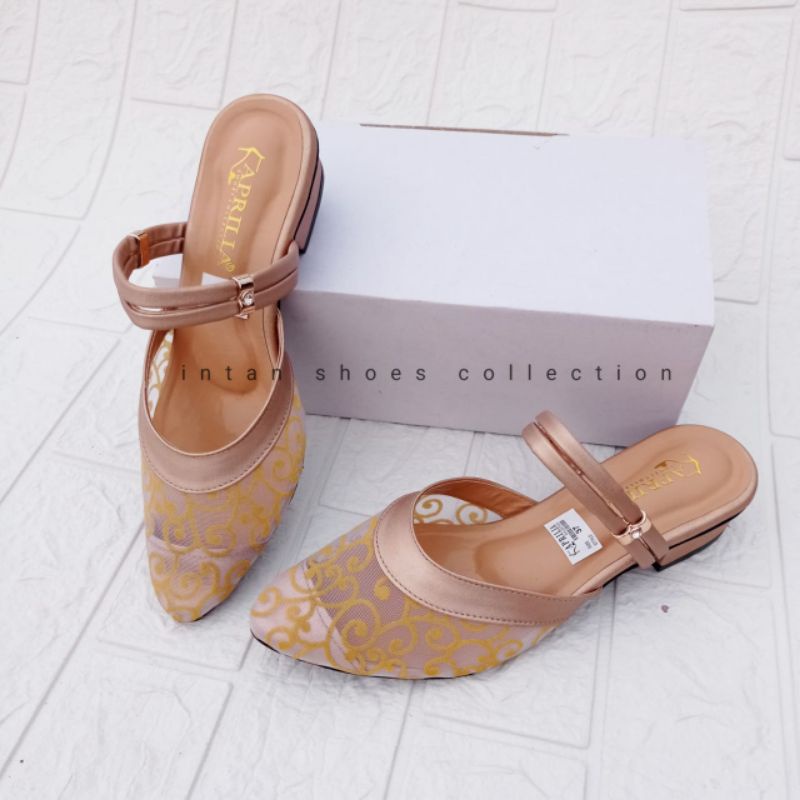 Sendal selop wedges wanita terbaru kekinian/wedges pesta kondangan pernikahan wanita/sandal hak tahu 3cm bisa cod/sandal terbaru intan shoes collection/Sepatu sandal bapau brukat wanita terbaru sandal perempuan bustong brukat hak 3cm