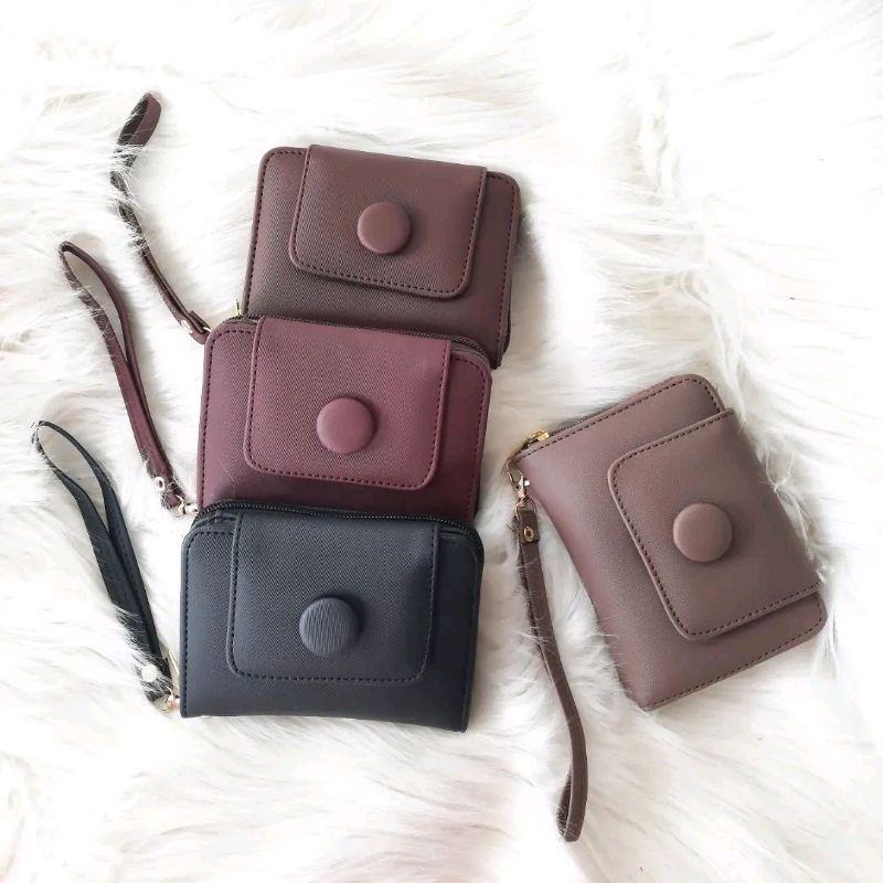 Dompet lipat Button