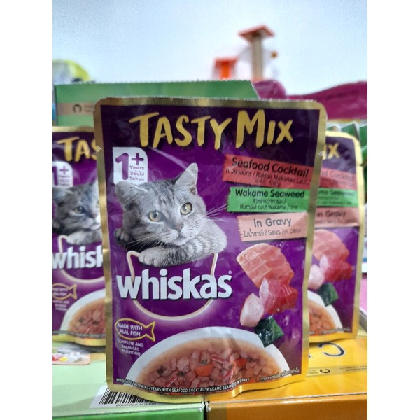 Whiskas Tasty Mix 70g(Seafood Cocktail Wakame Seafood in Gravy)