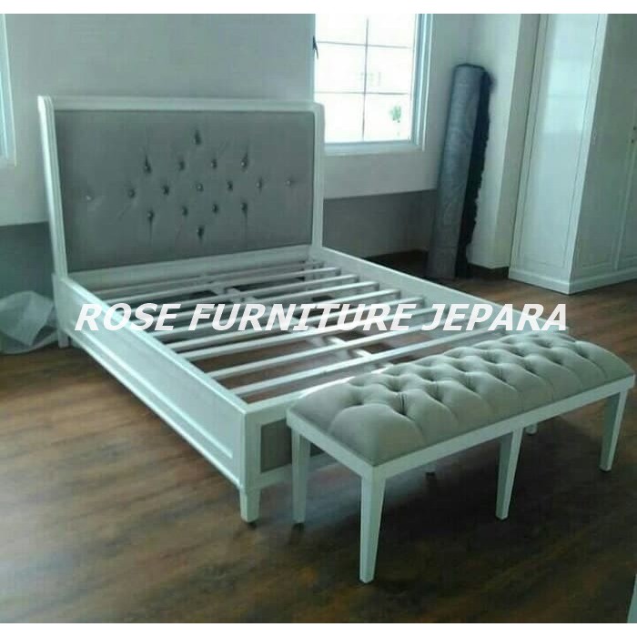 dipan ukir mewah,dipan mewah white duco(tempat tidur,set kamar tidur)