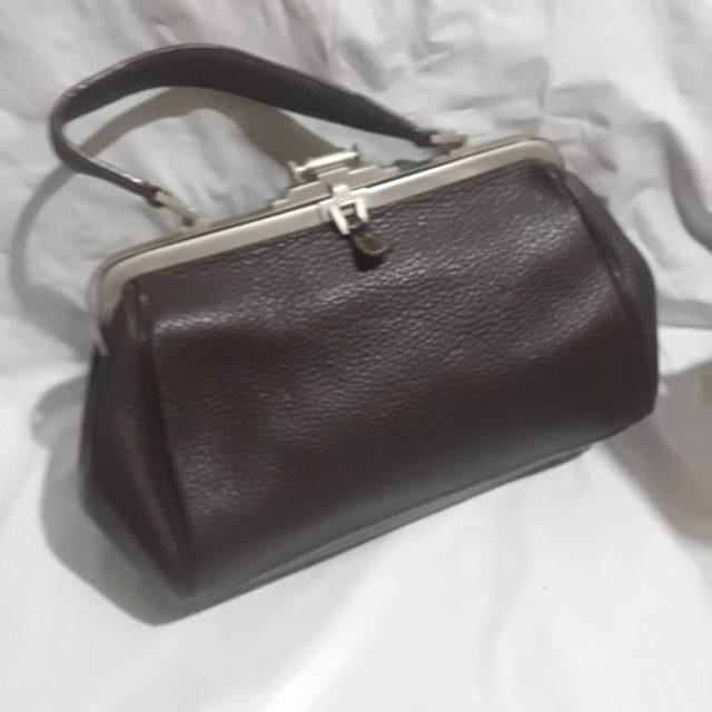 tas preloved prada