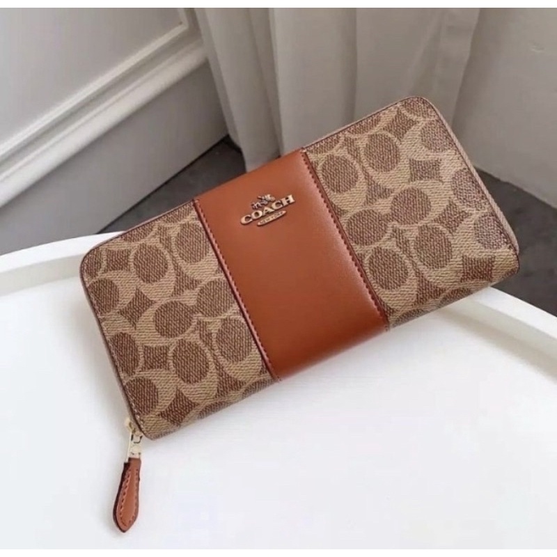 COACH Accordion Zip Long Wallet In Colorblock Canvas (F31546)