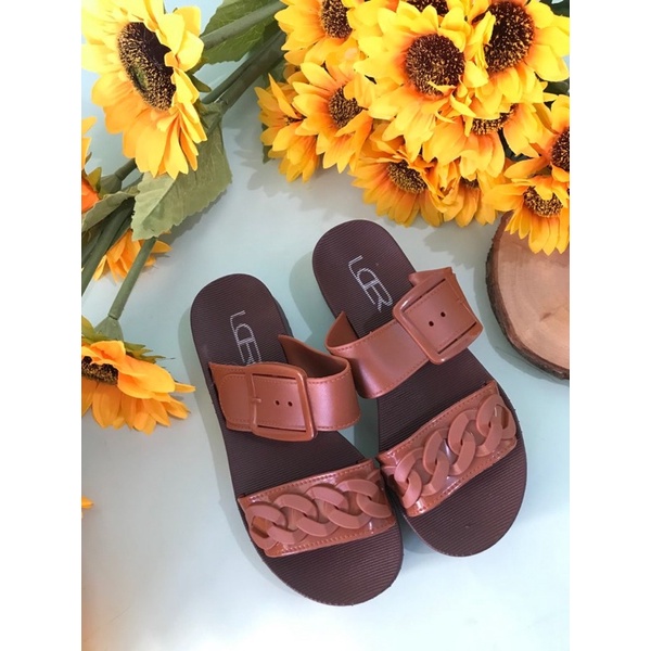 Sandal Slop Ban Dua Gesper Anyam Import LCR A19-1-Coklat Tua