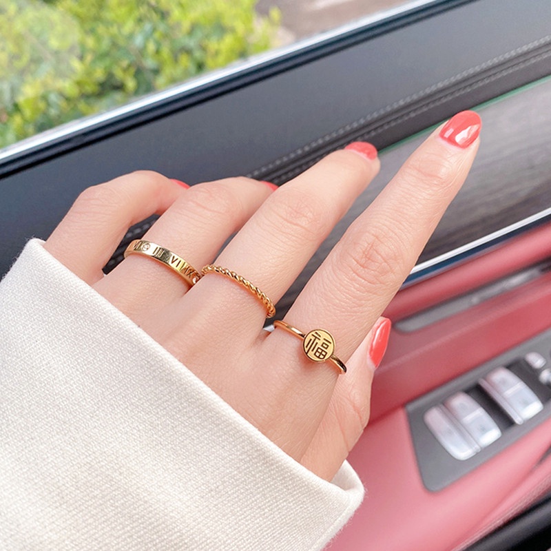Cincin Titanium Asli Keberuntungan Karakter China 'Fu' Emas 18K Anti Karat Aksesoris Wanita