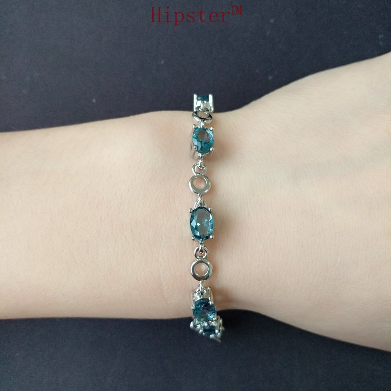 Hot Sale Fashion Inlaid Natural Colored Gemstone Fashion Personalized Bracelet