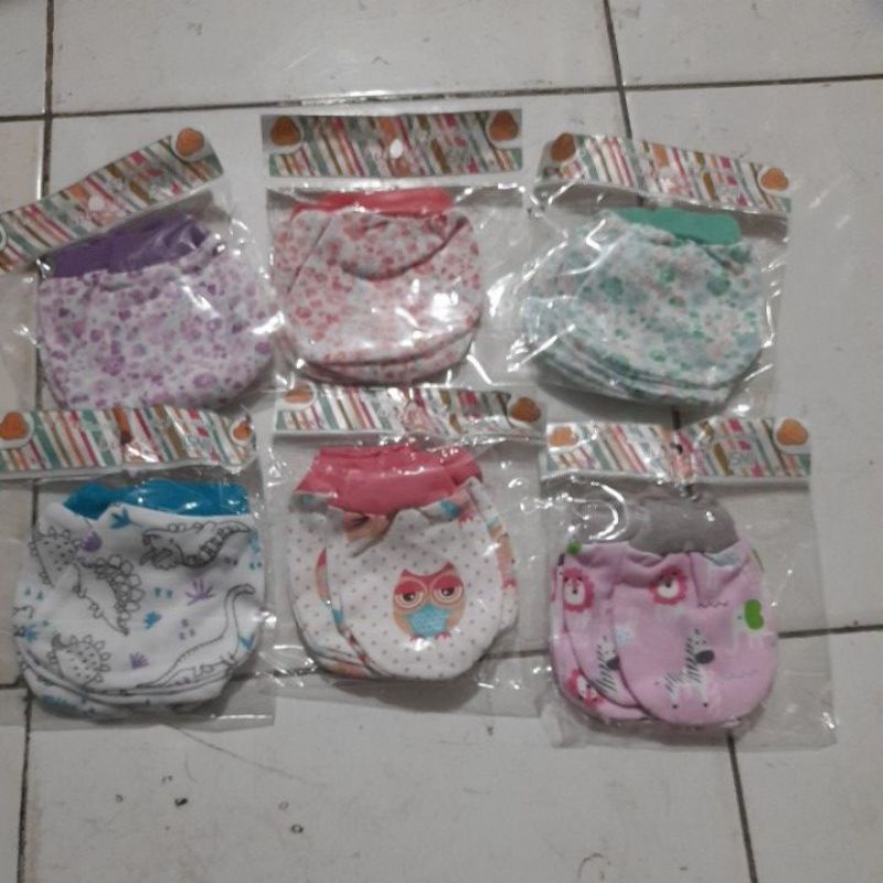 LITTLE QUEEN Sarung Tangan &amp; Kaki isi 3