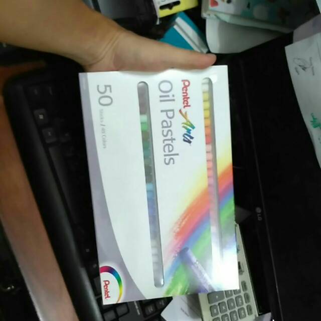 

Pentel 50 warna krayon