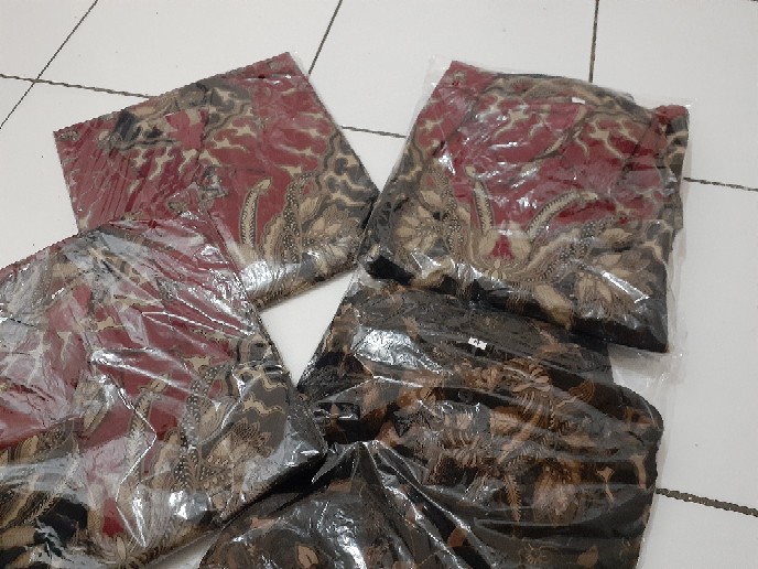 Batik Pria Kemeja Batik Lengan Panjang M L Xl Xxl Terlaris