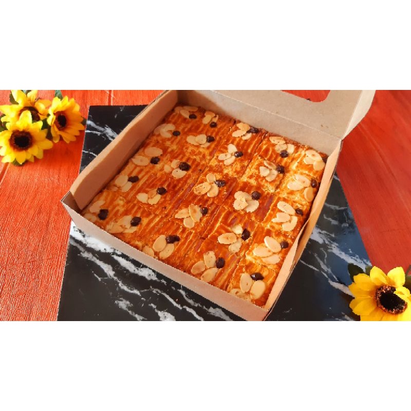 

Lekker Holland Butter Cake Large 20×20cm