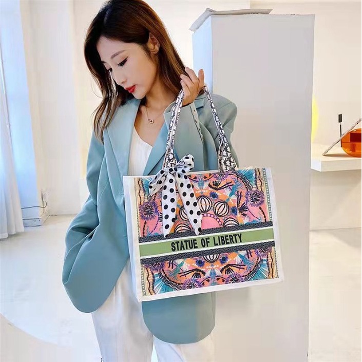 LIBERTY Totebag Motif Kanvas Wanita Pria Remaja Resleting Korean Style By Chikoisme NR