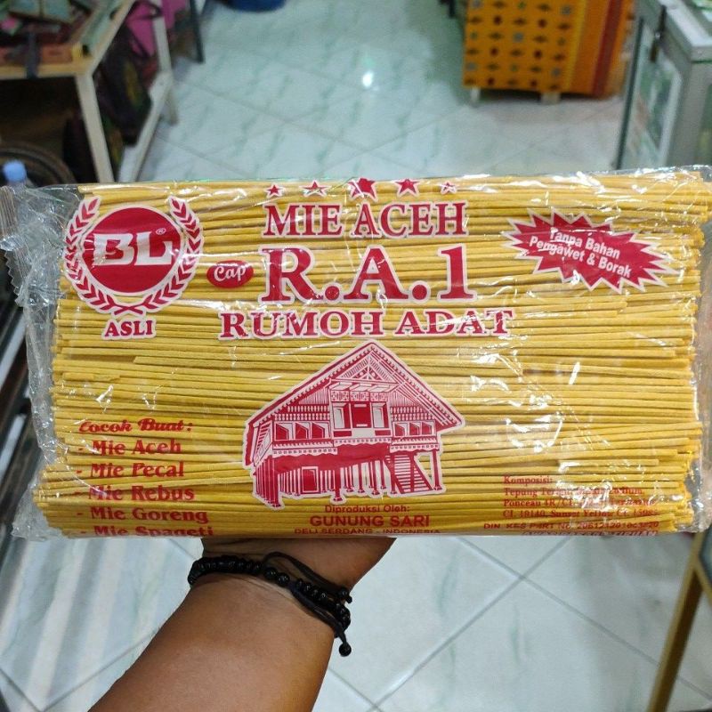 

MIE LIDI ACEH 1 KG CAP RUMOH ADAT ACEH