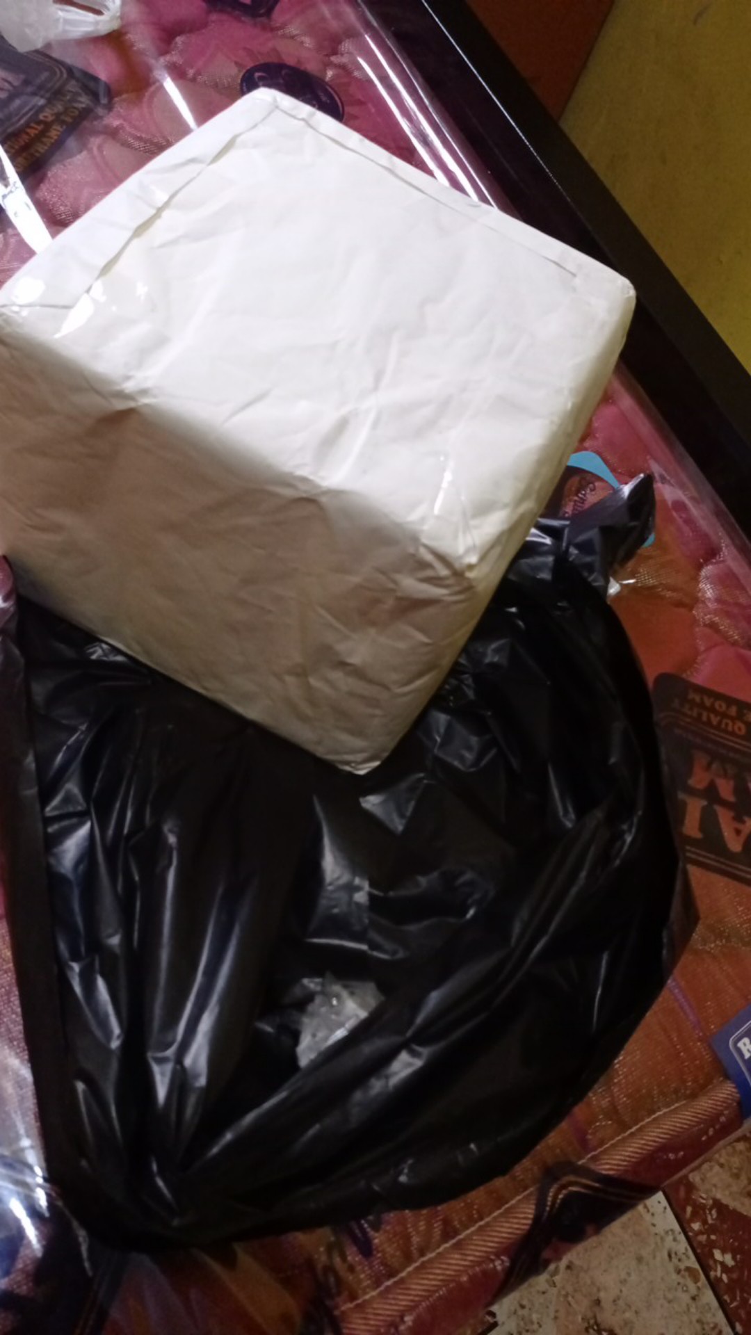 Tissue Nice Facial 180 Sheets Softpack Murah