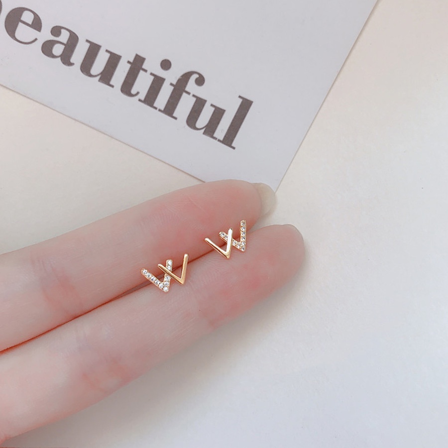 1 Pasang Anting Stud Desain Huruf W Lapis Emas S925 Sterling Silver Aksen Kristal Berlian Untuk Wanita