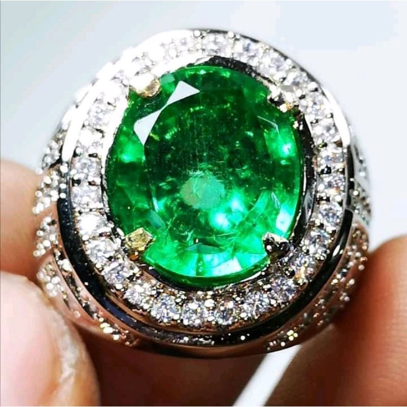 BATU PERMATA ZAMRUD COLOMBIA