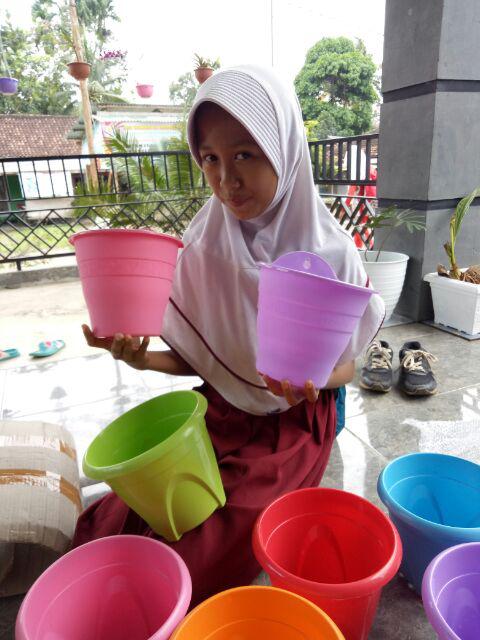 Pot Tempel Nkt Cantik