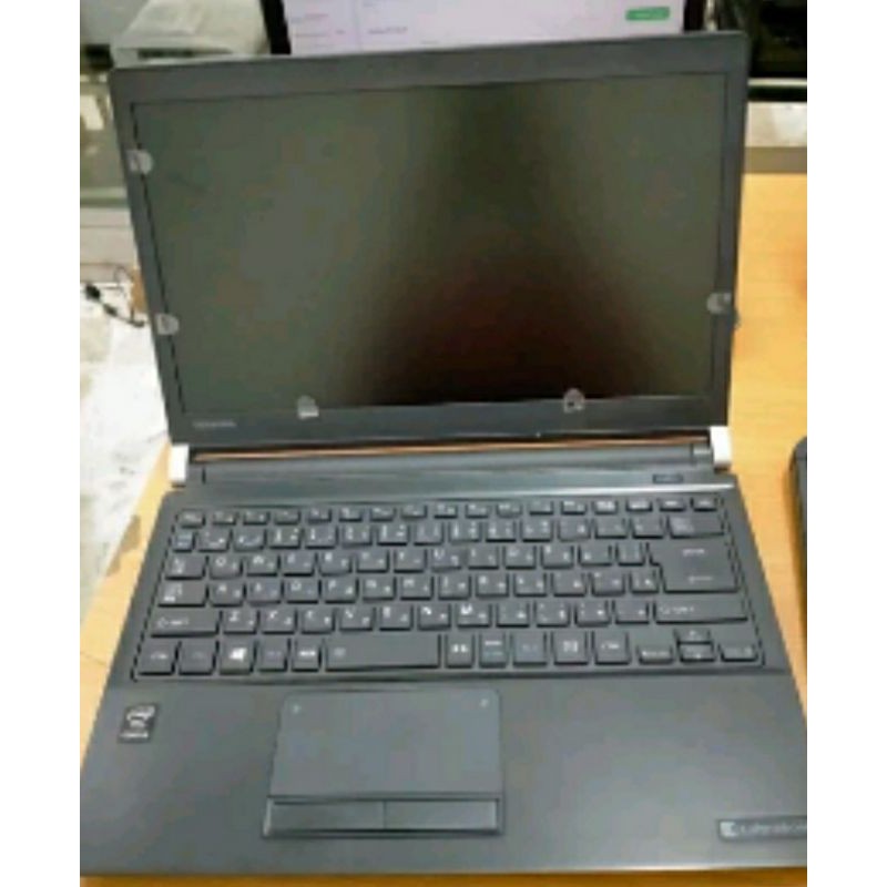 Laptop Toshiba R73T core i5 gen 6 Ram 8gb ssd 256