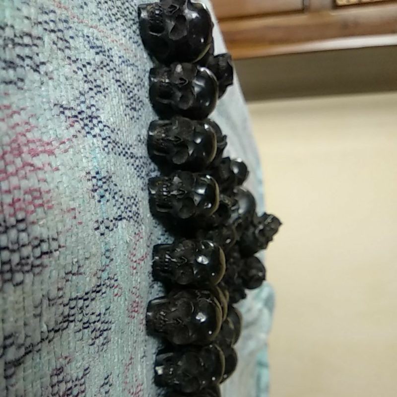 kalung tengkorak bahan tanduk kerbau