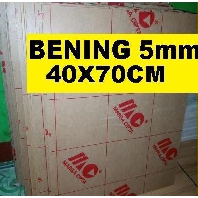 

Acrylic - Akrilik - Bening Merk Marga Cipta Tebal 5Mm Ukuran 40X70Cm