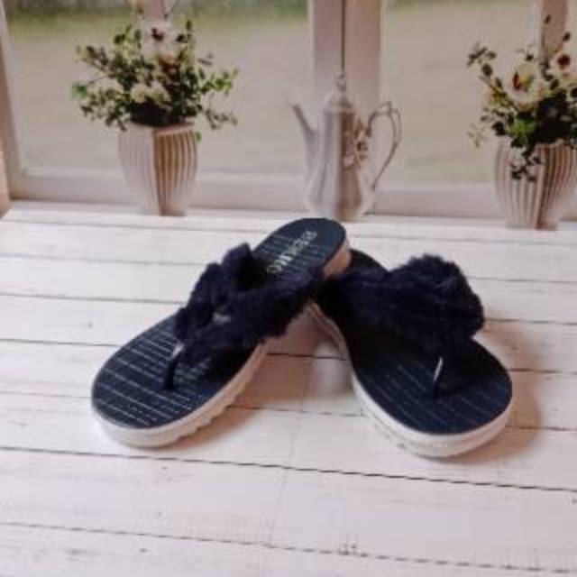 Sandal Jepit Bulu Cute