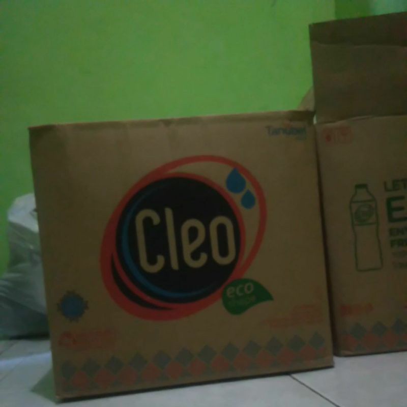 

air minum botol cleo