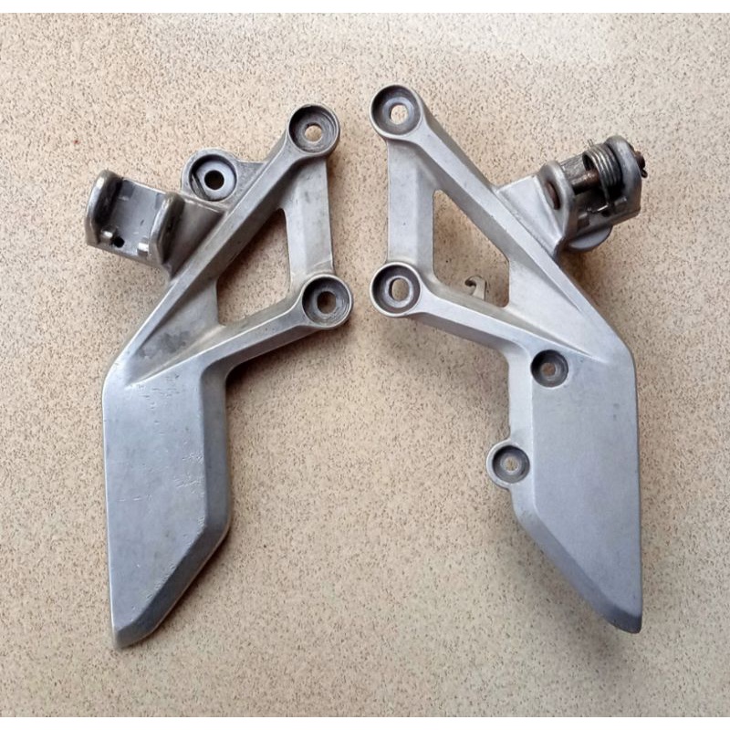 bustep footstep injakan depan cbr150r original