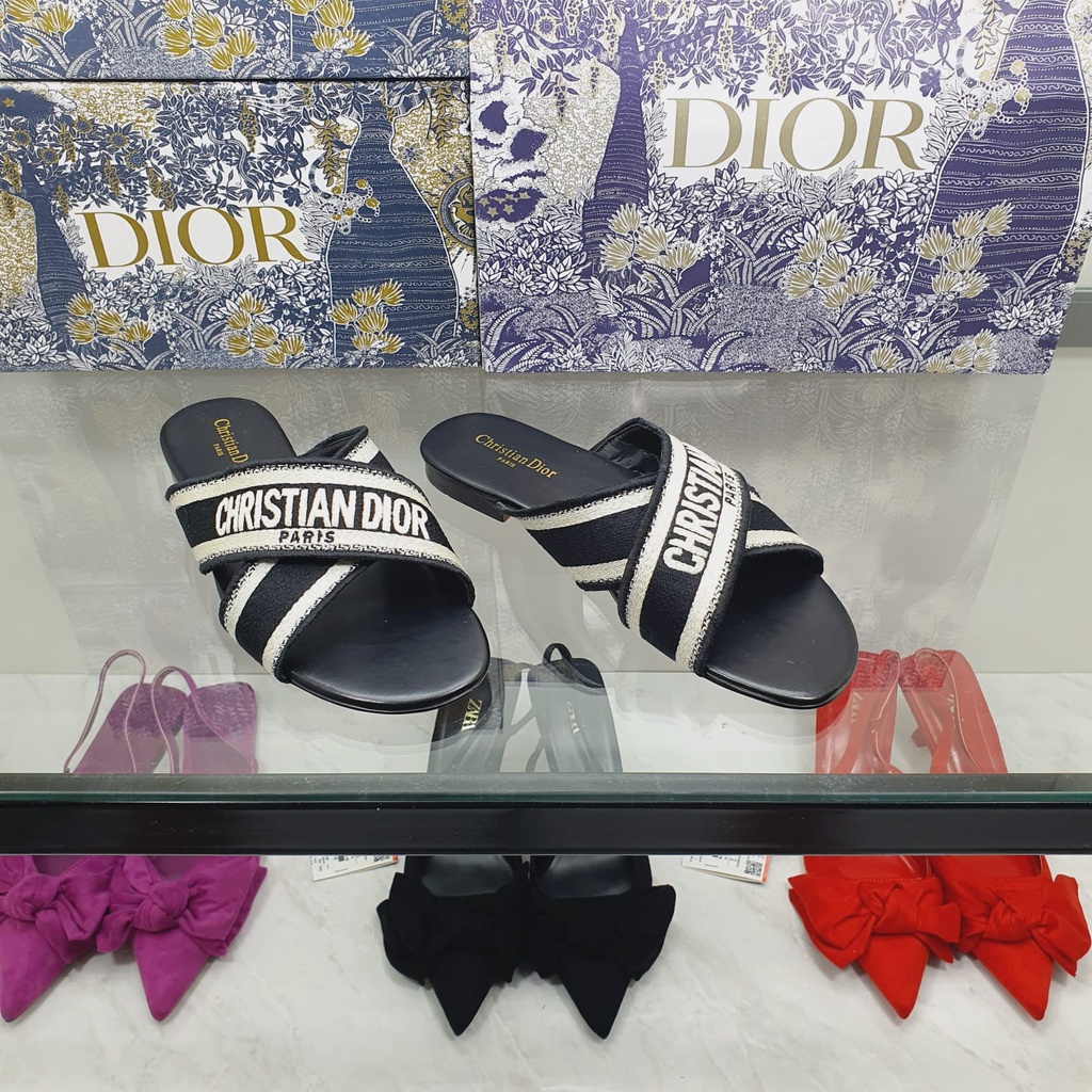 SNL - Sandal Wanita Di0r 447 Flat 1,25cm