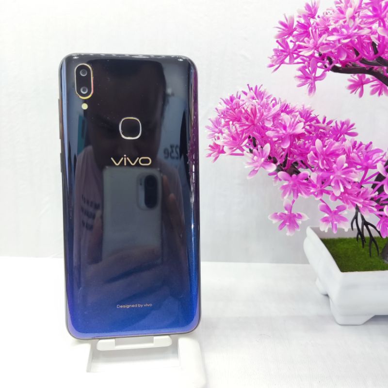 Vivo V11 Ram 4GB Internal 64GB Ex Garansi Resmi HP Second Seken Bekas Vifo V 11 4/64 fullset Batanga