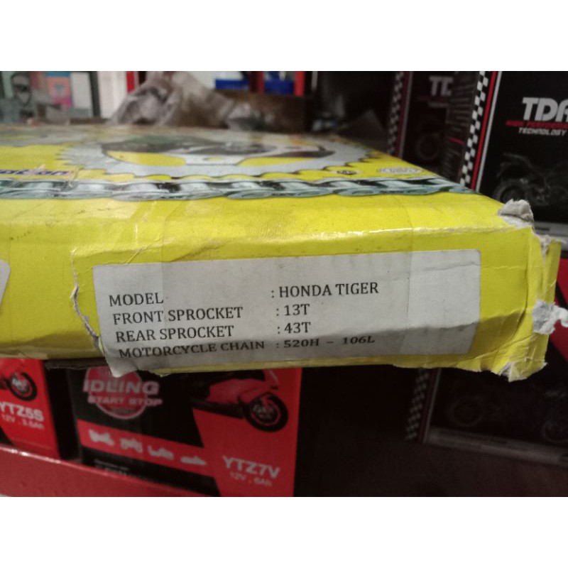 GEAR SET SSS 520H-106 13/43 HONDA TIGER ORIGINAL