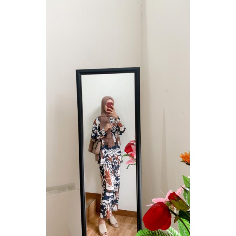 SETCEL AYANA STELAN KEMEJA WANITA