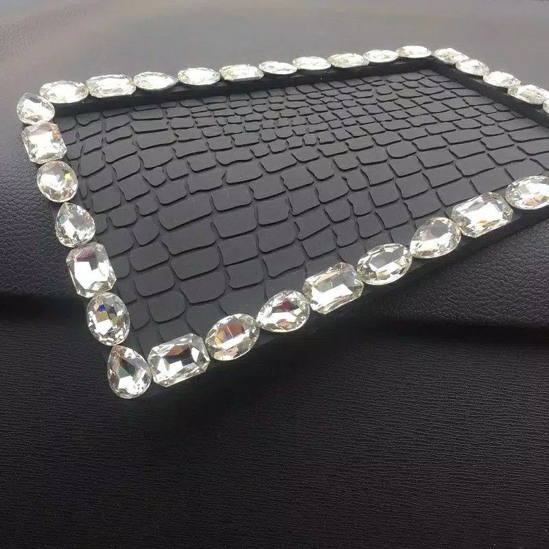 anti selip mobil dashmatt border teardrop berlian Alas / Tatakan Anti Selip slip Mat Dashboard Mobil Bingkai Bling Bling